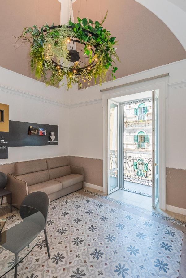 Nitti43 Luxury Apartment Ταράντο Εξωτερικό φωτογραφία